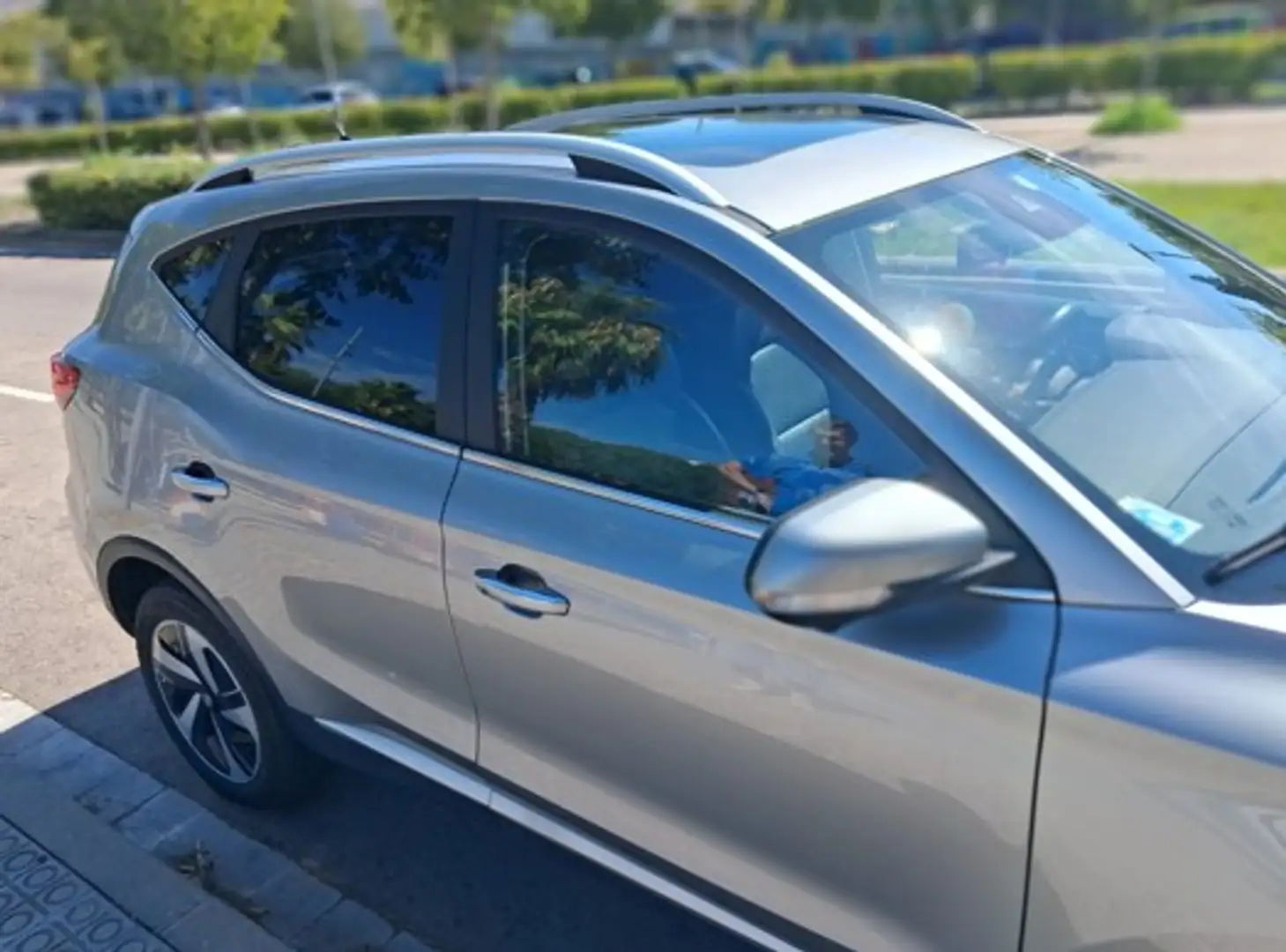 MG ZS ZS Luxury 72kWh 115kW Luxury Plateado - 1