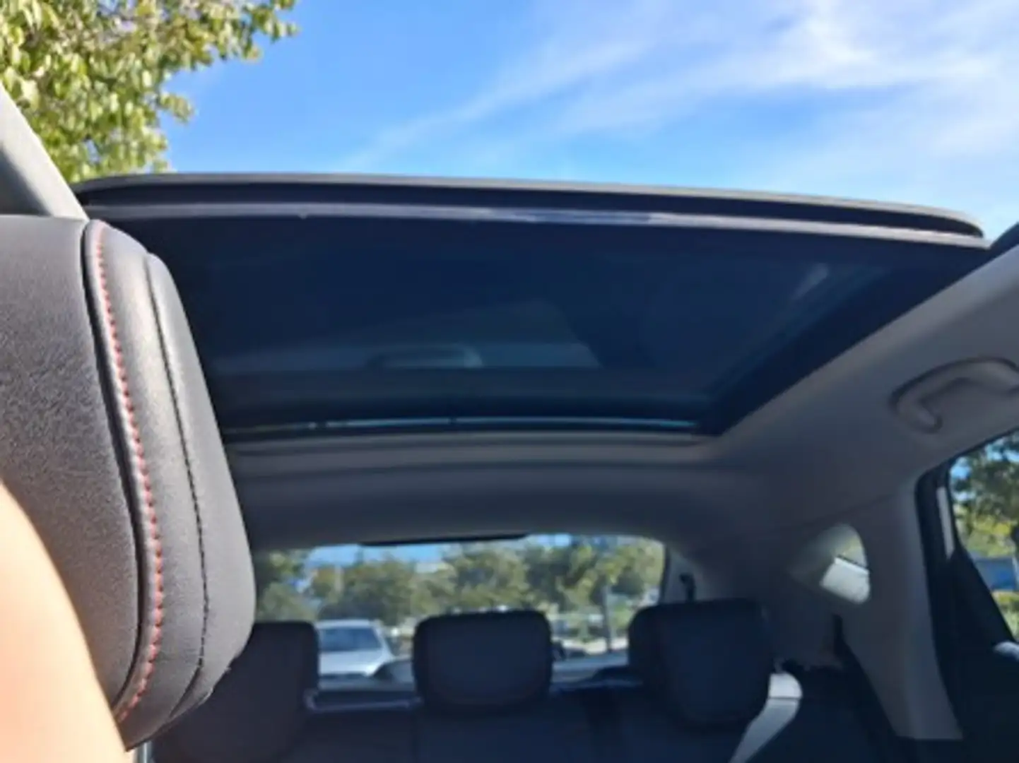 MG ZS ZS Luxury 72kWh 115kW Luxury Plateado - 2
