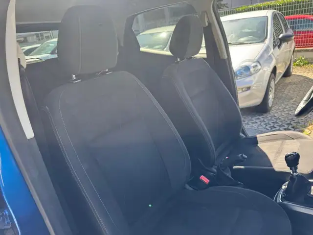 Ford Ecosport view 11