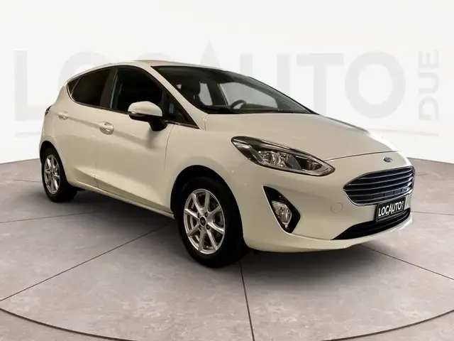 Ford Fiesta view 3