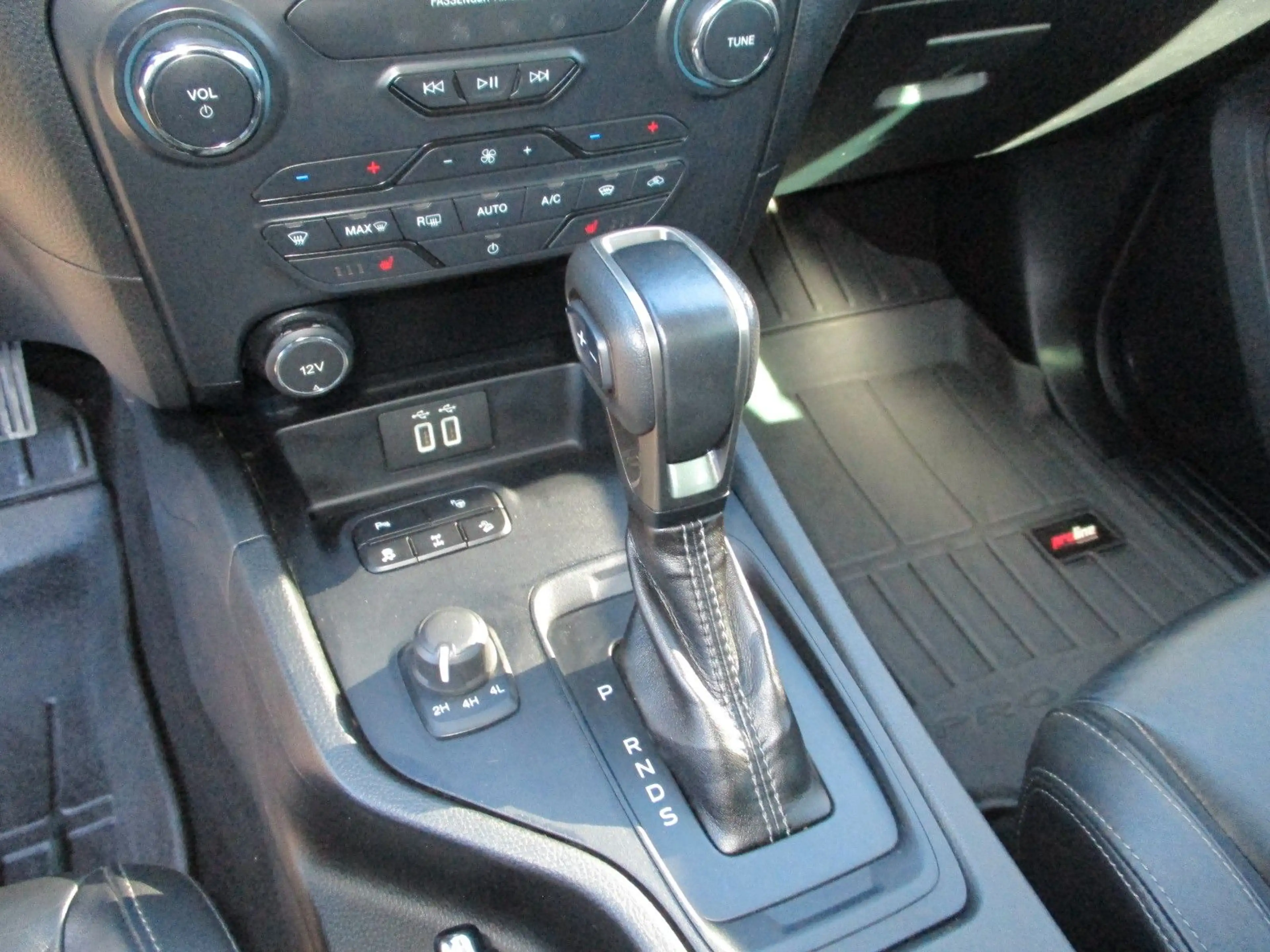 Ford Ranger Limited Doppelkabine 4x4*AHK 3,5t — photo 14