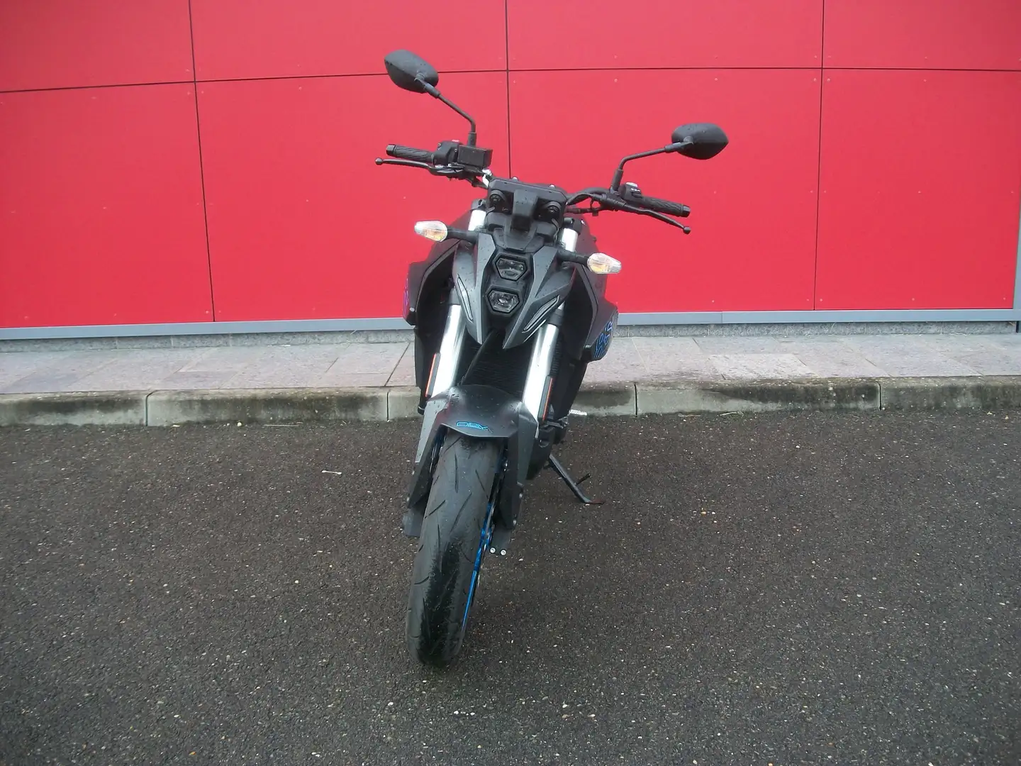 Suzuki GSX 8S Schwarz - 2