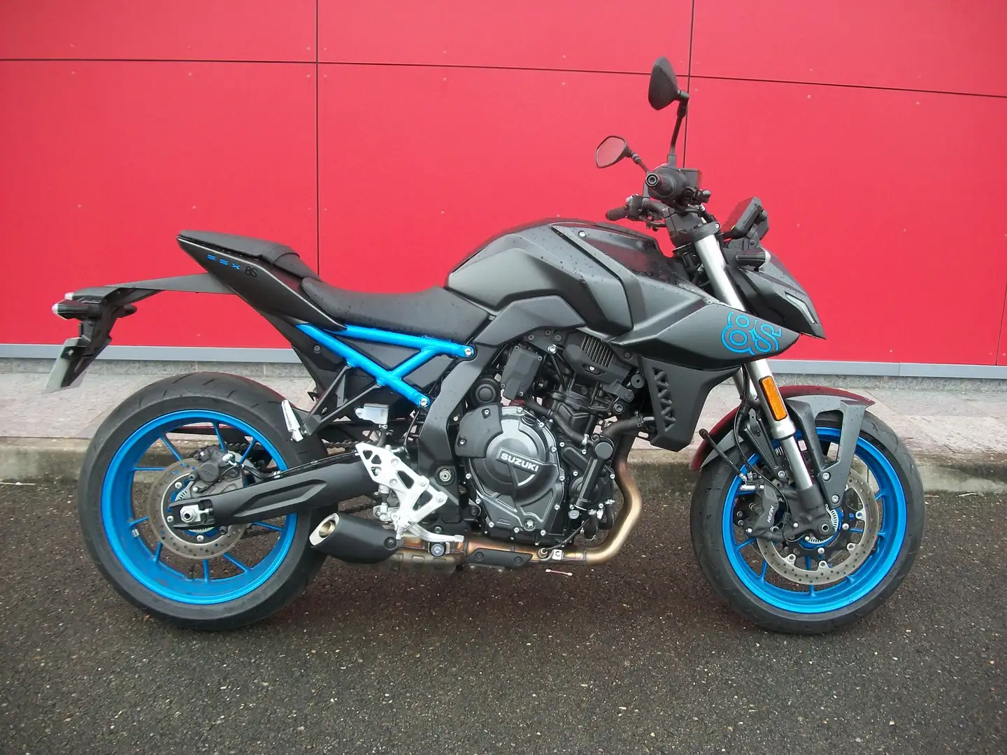 Suzuki GSX 8S Schwarz - 1