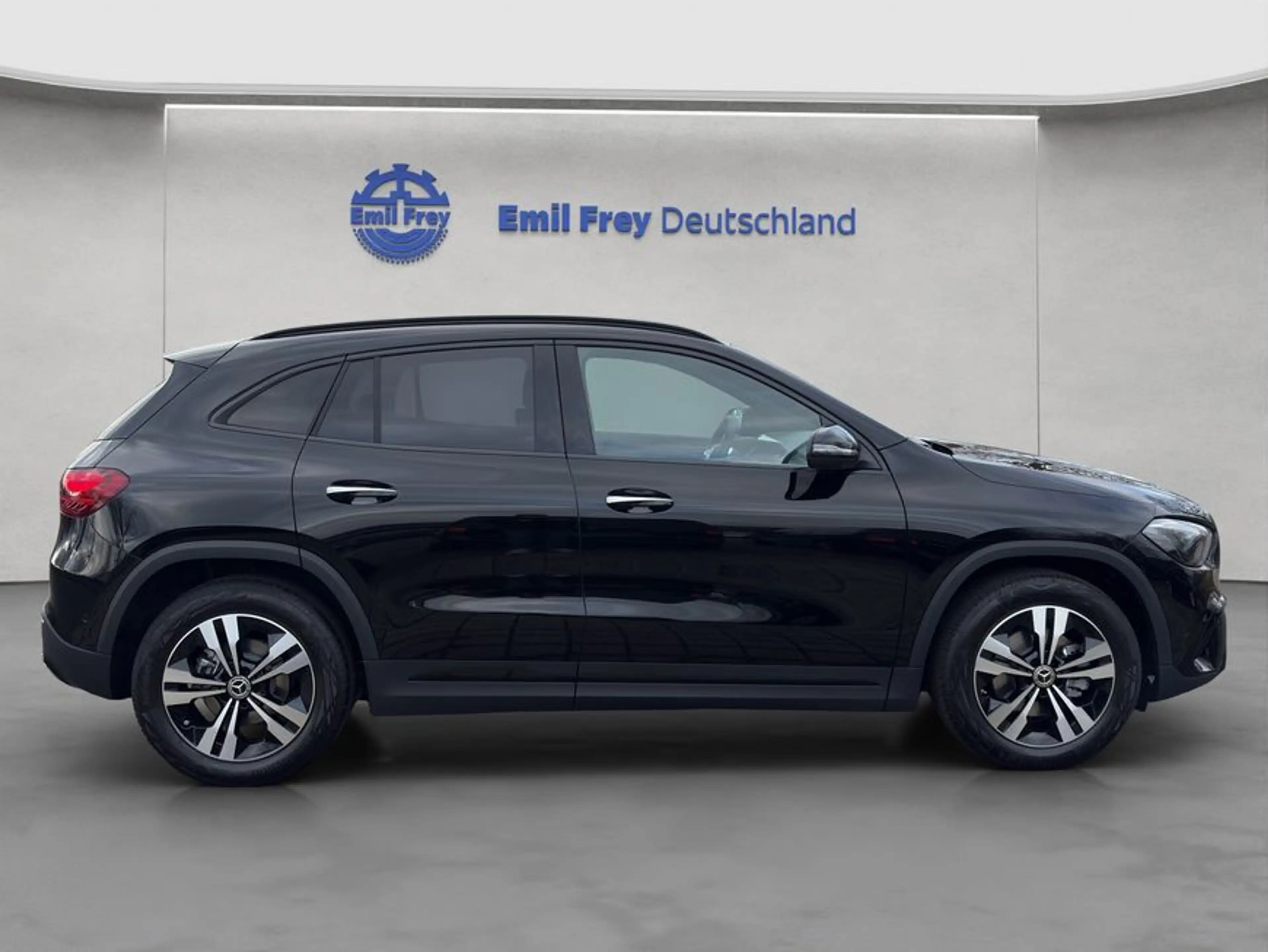 Mercedes-Benz GLA 180 GLA — photo 7