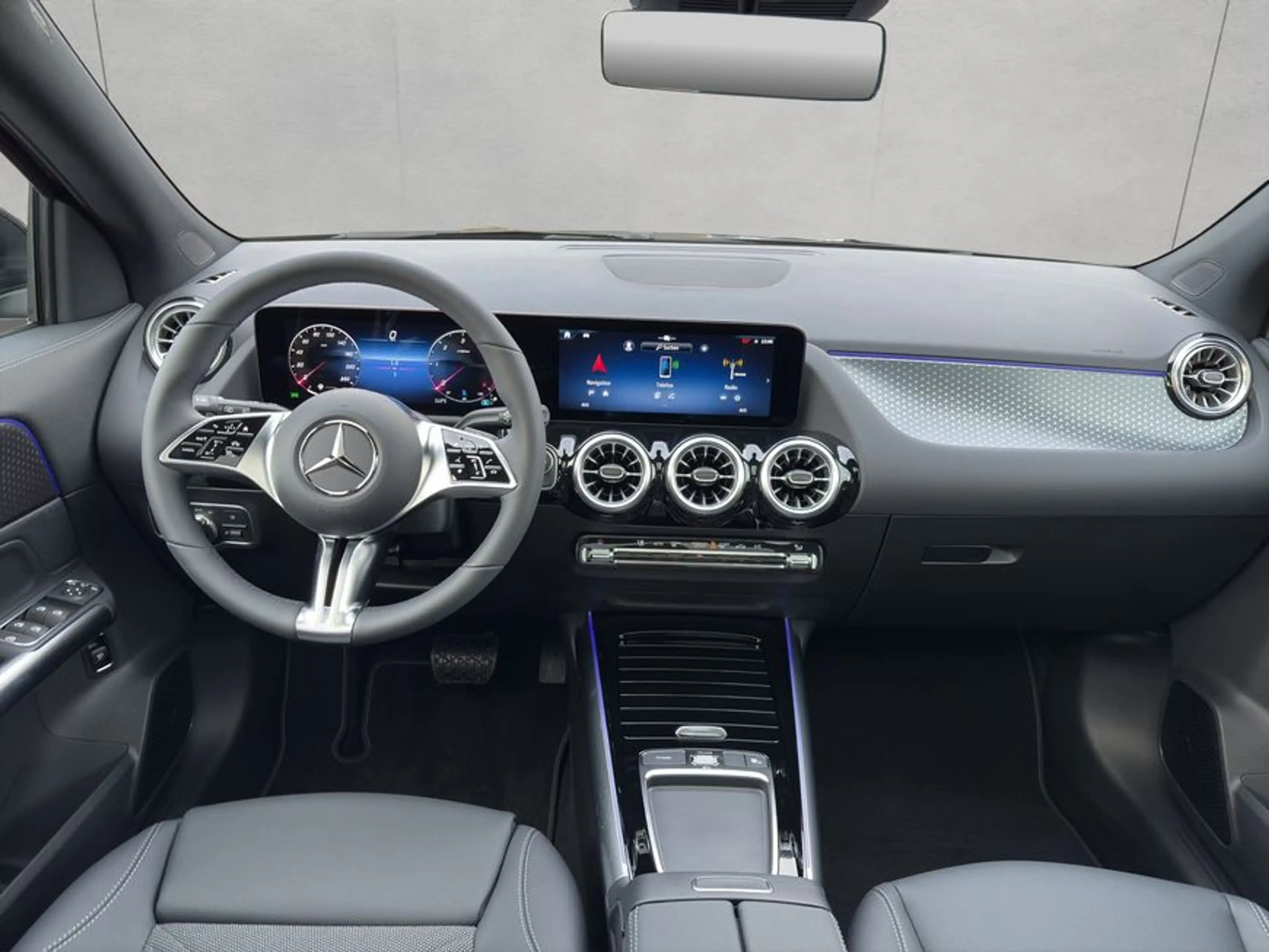 Mercedes-Benz GLA 180 GLA — photo 13