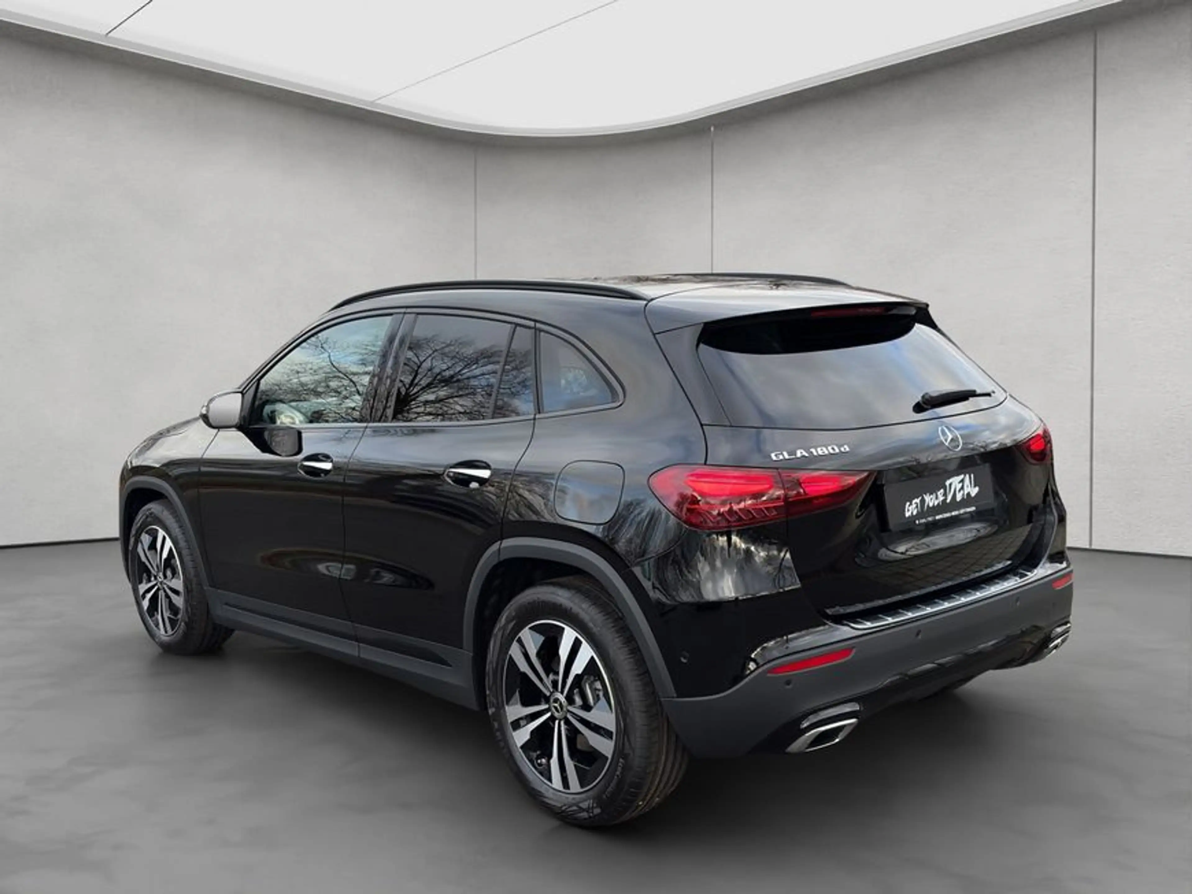 Mercedes-Benz GLA 180 GLA — photo 3