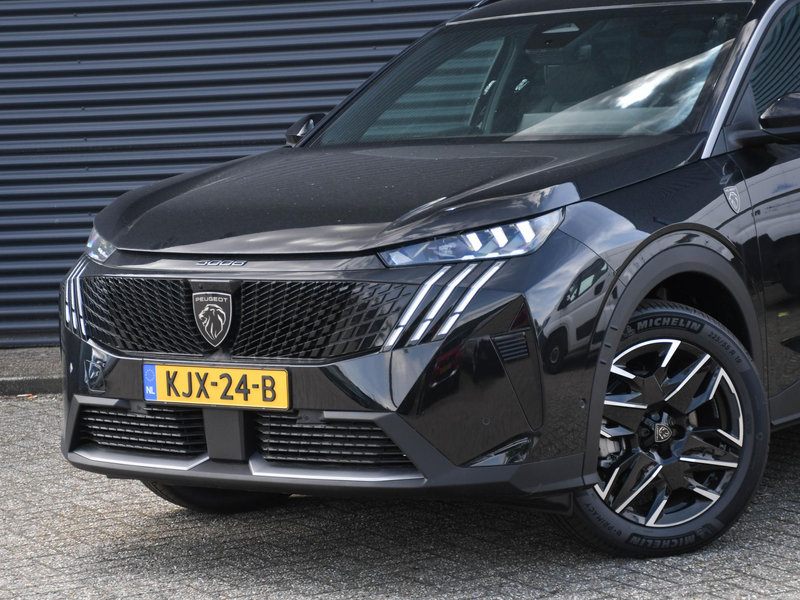 Peugeot 5008 GT Exclusive 1.2 Hybrid 145pk Automaat 7-Persoons — photo 2