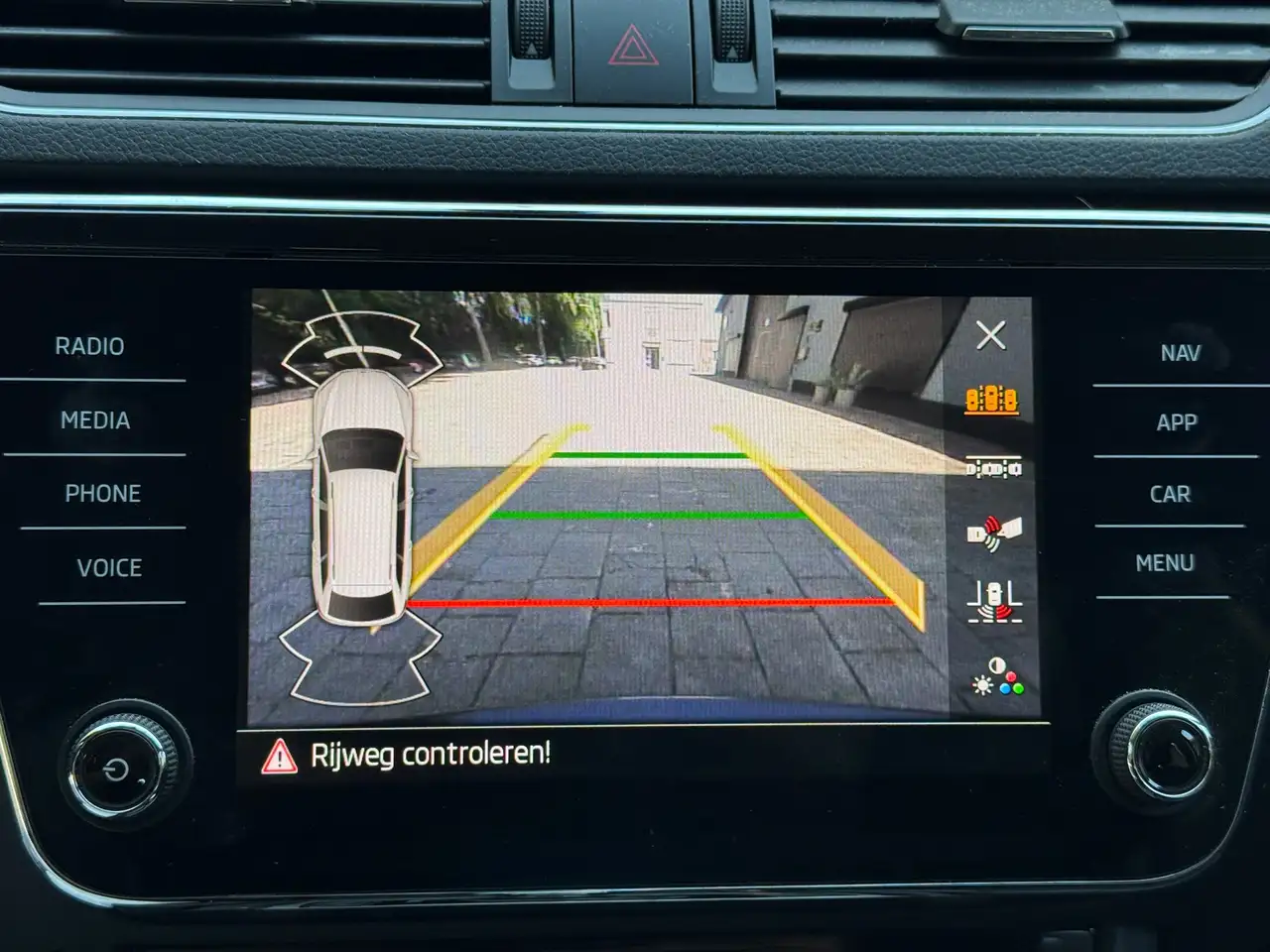 Skoda Superb Combi 1.4 TSI iV Business Edition Plus Plug In Hyb, миниатюра 19