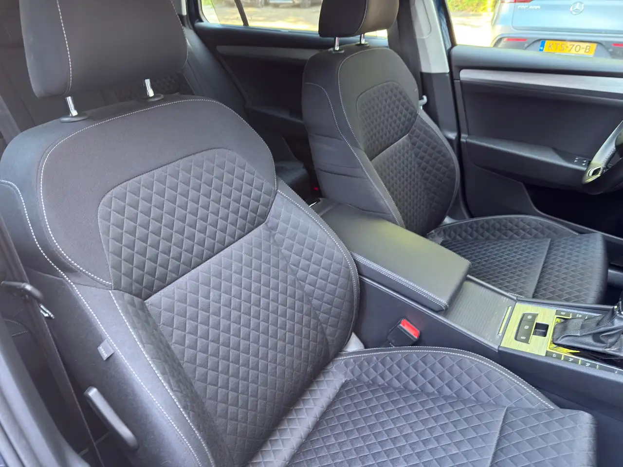 Skoda Superb Combi 1.4 TSI iV Business Edition Plus Plug In Hyb, миниатюра 25
