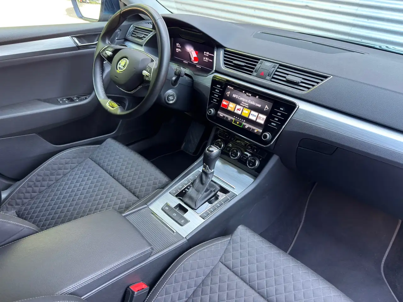 Skoda Superb Combi 1.4 TSI iV Business Edition Plus Plug In Hyb, миниатюра 8