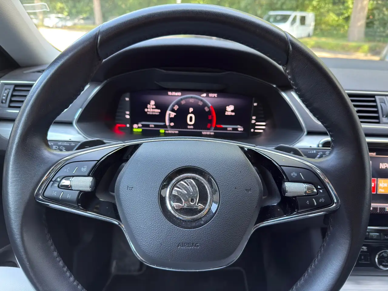 Skoda Superb Combi 1.4 TSI iV Business Edition Plus Plug In Hyb, миниатюра 18