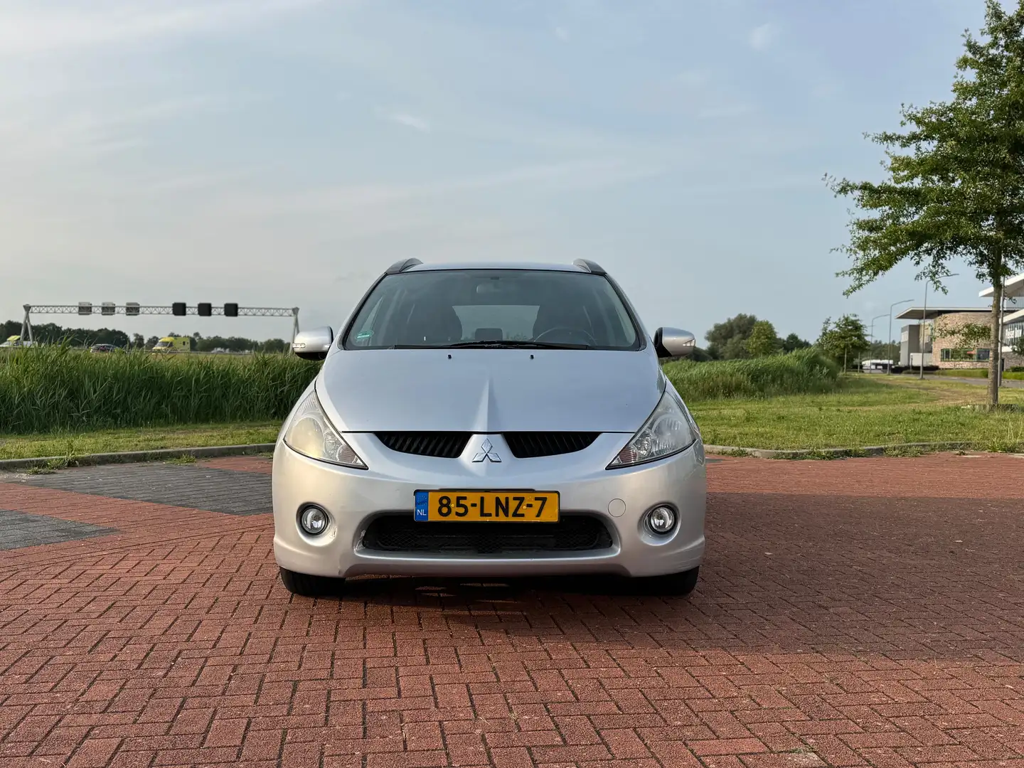 Mitsubishi Grandis Grandis 2.4-16V Limited LPG-G3 Stříbrná - 2