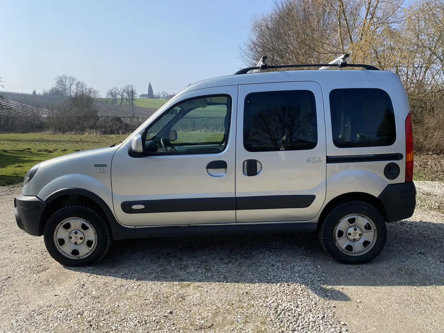 Renault Kangoo Kangoo Fairway 1,9 dCi 4x4 Fairway Silber - 1