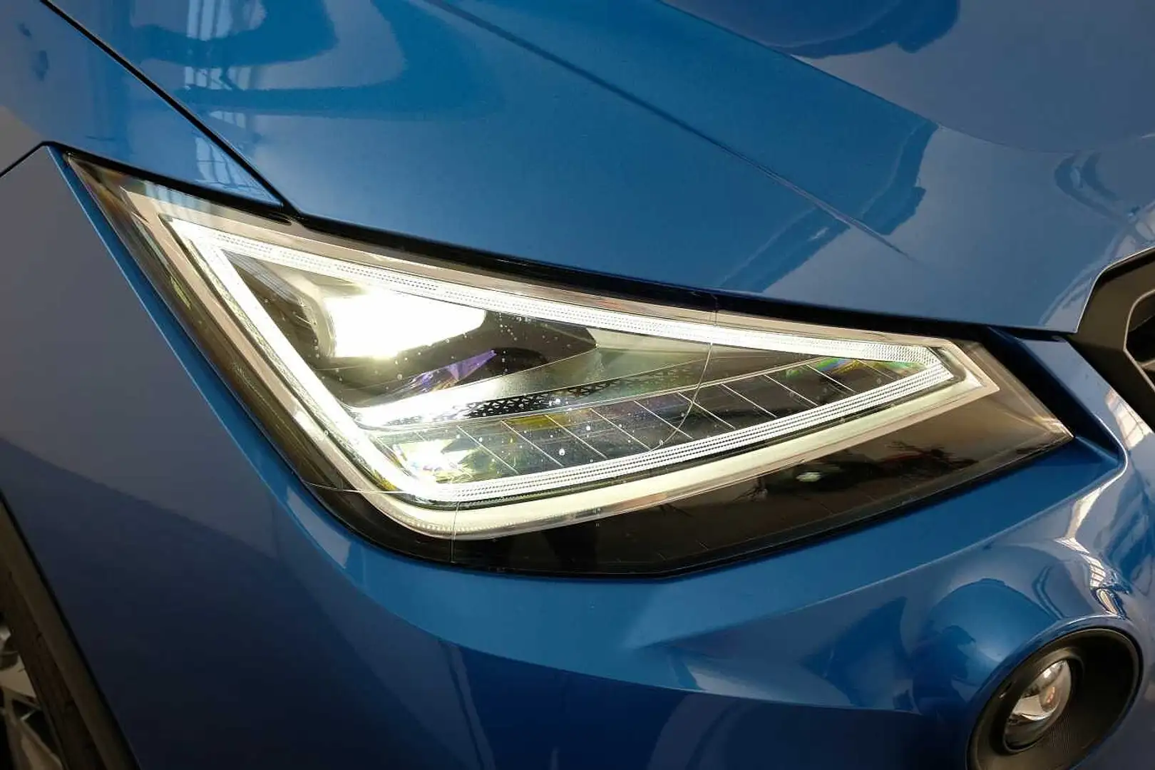 SEAT Arona 1.0 TSI 95cv Black Edition Blu/Azzurro - 2