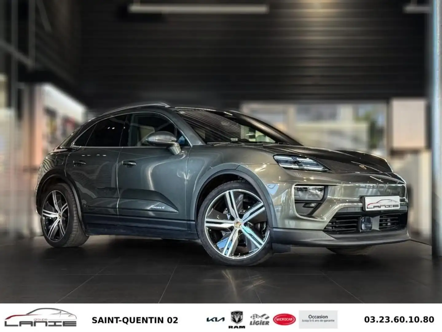 Porsche Macan ELECTRIQUE 4 Grün - 1