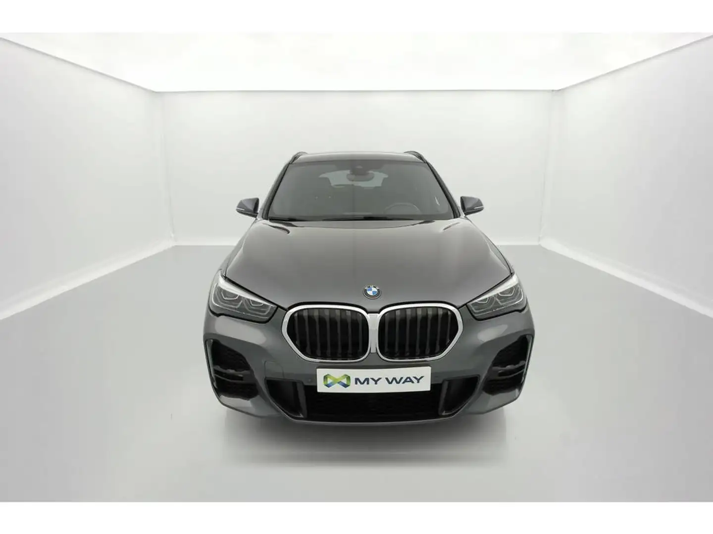 BMW X1 Pack M X1 sDrive 18d 100kW(136cv) BTE AUTO * FULL  Grijs - 2