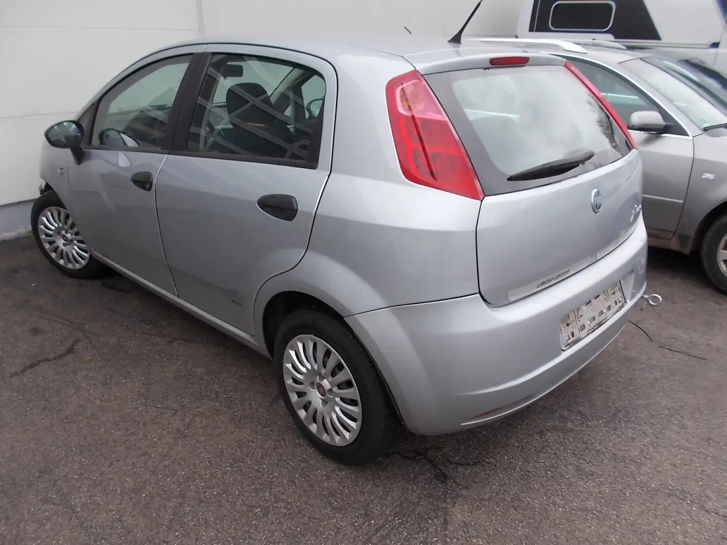 Fiat Grande Punto 1.4 8V Active + UNFALL Argent - 1