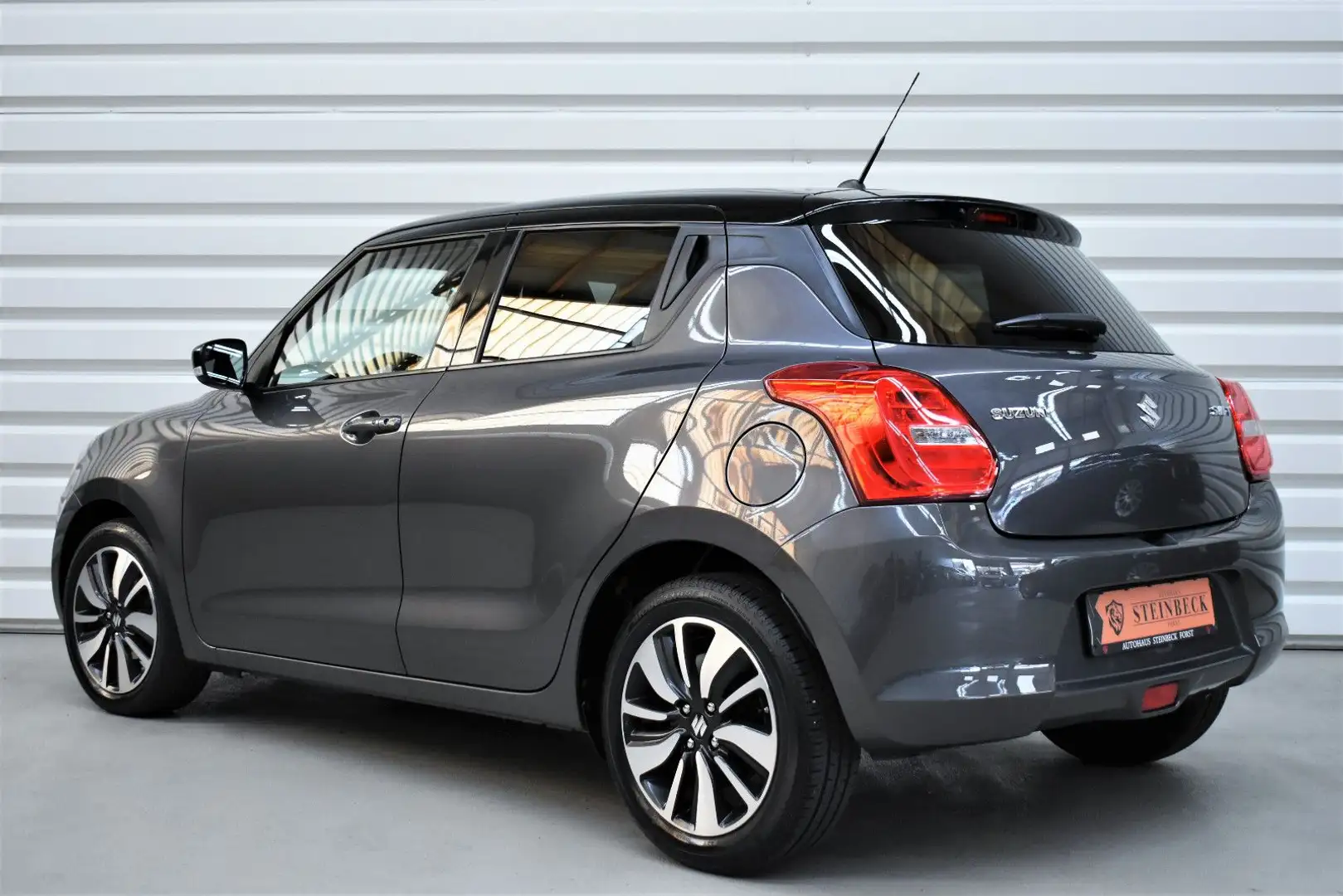 Suzuki Swift Comfort+Kamera+Navi+LED+Keyless Grau - 2