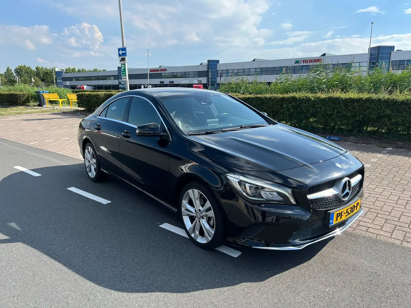 Mercedes-Benz CLA 180 CLA 180 AMG N. Edition Plus Zwart - 1