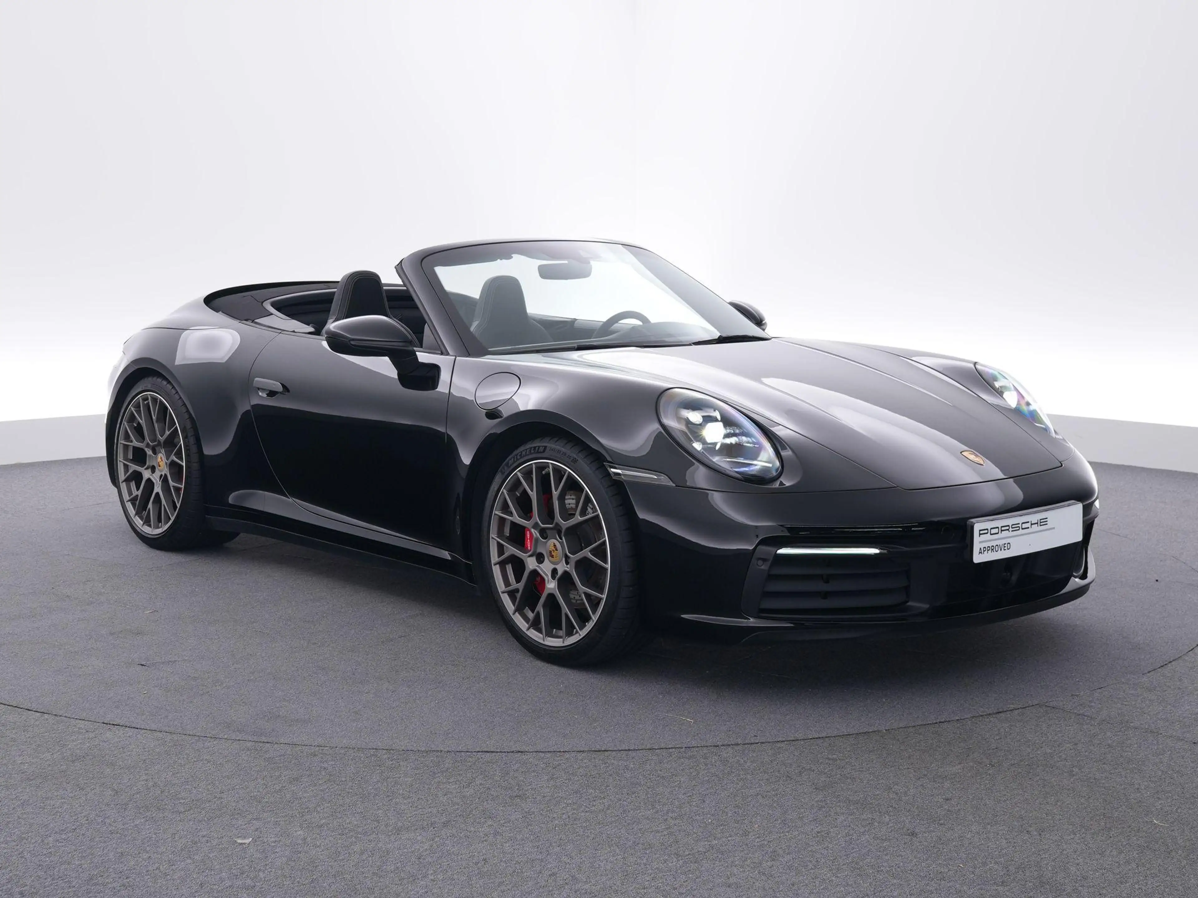 Porsche 992 Cabrio 3.0 Carrera S — photo 7