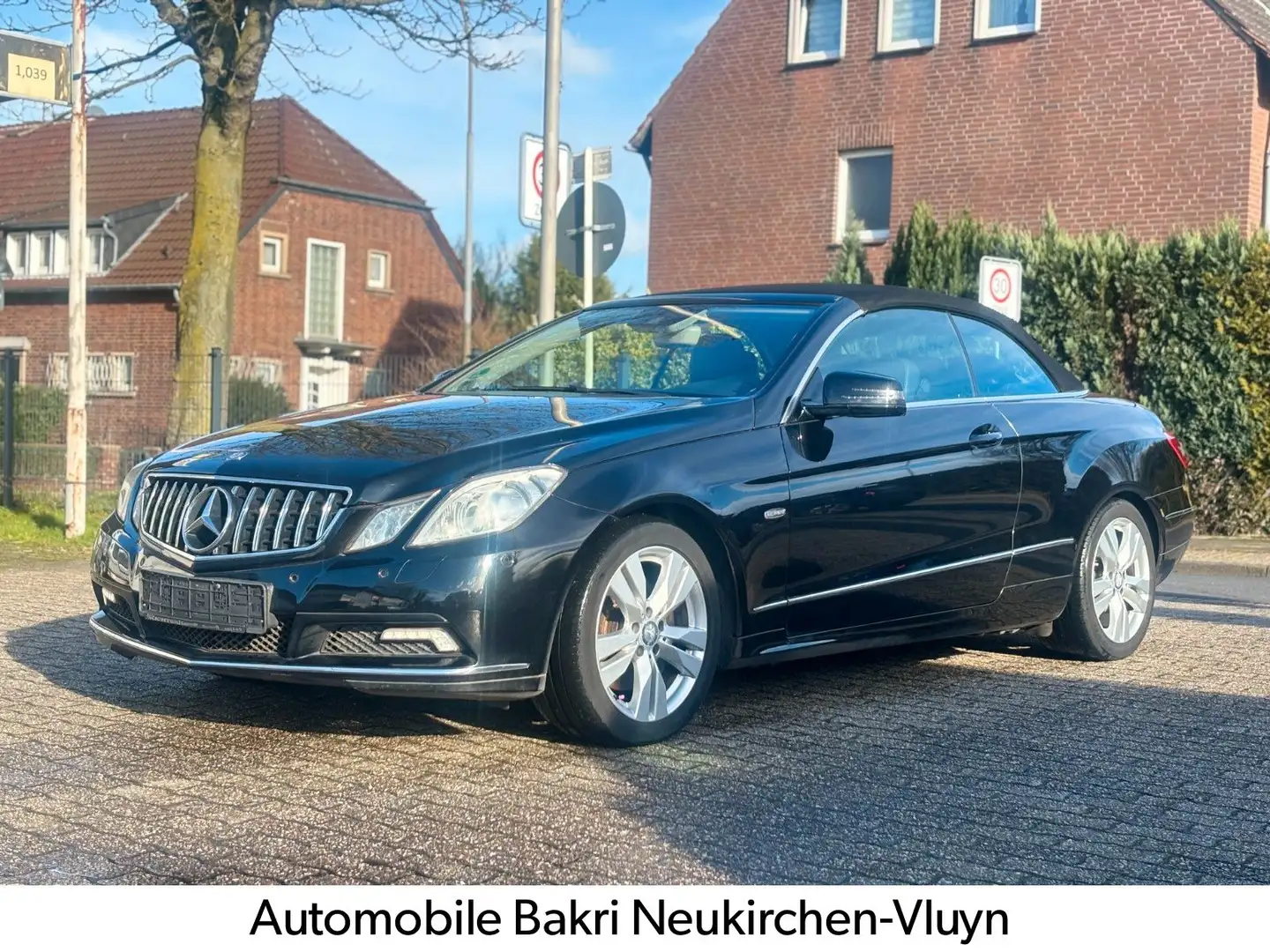 Mercedes-Benz E 350 Cabrio CGI BlueEfficiency *TOP* Nero - 1