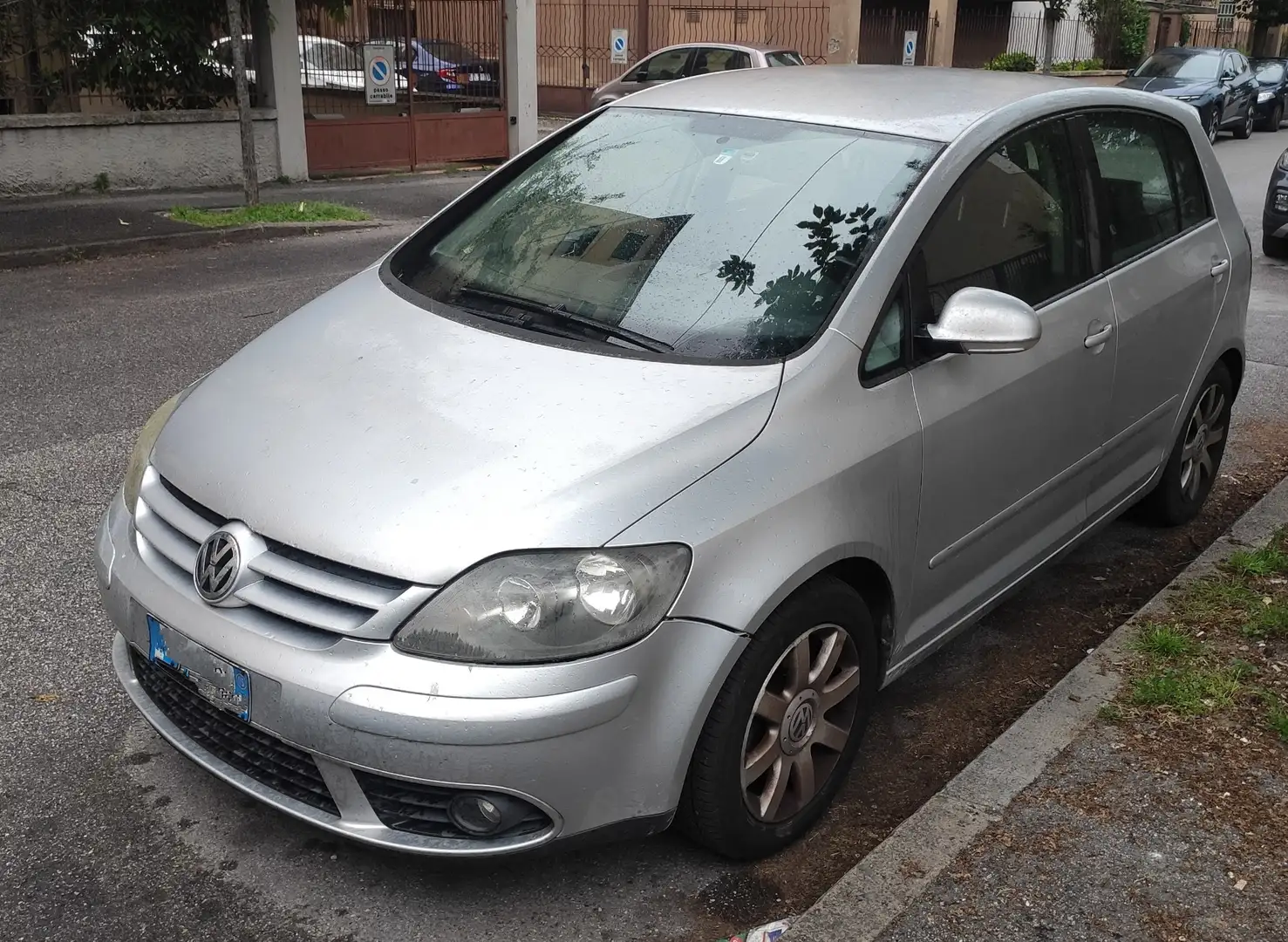 Volkswagen Golf Plus 1.6 FSI Comfortline Argento - 2