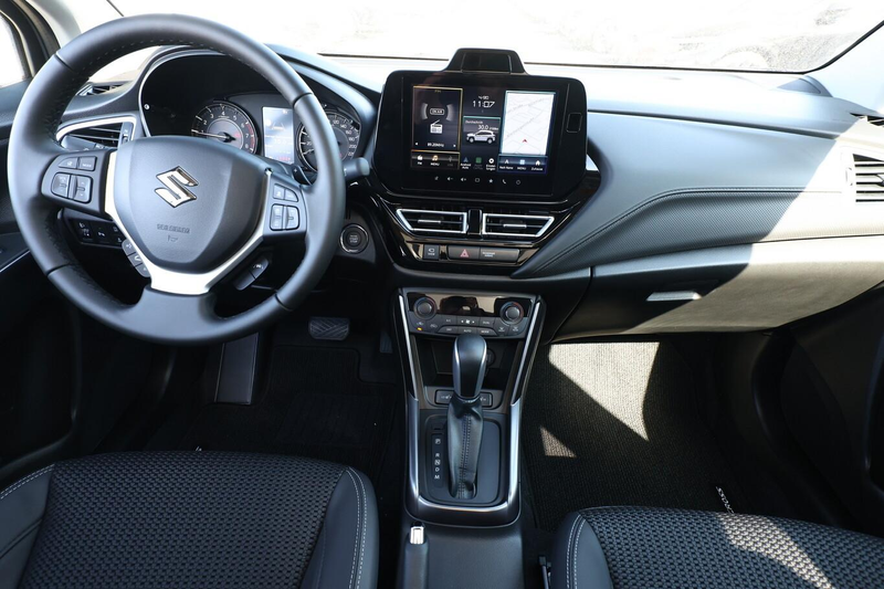 Suzuki S-Cross Comfort+ 1.4 MHEV Aut. Pano 360° Leder 81 kW (1... — photo 8