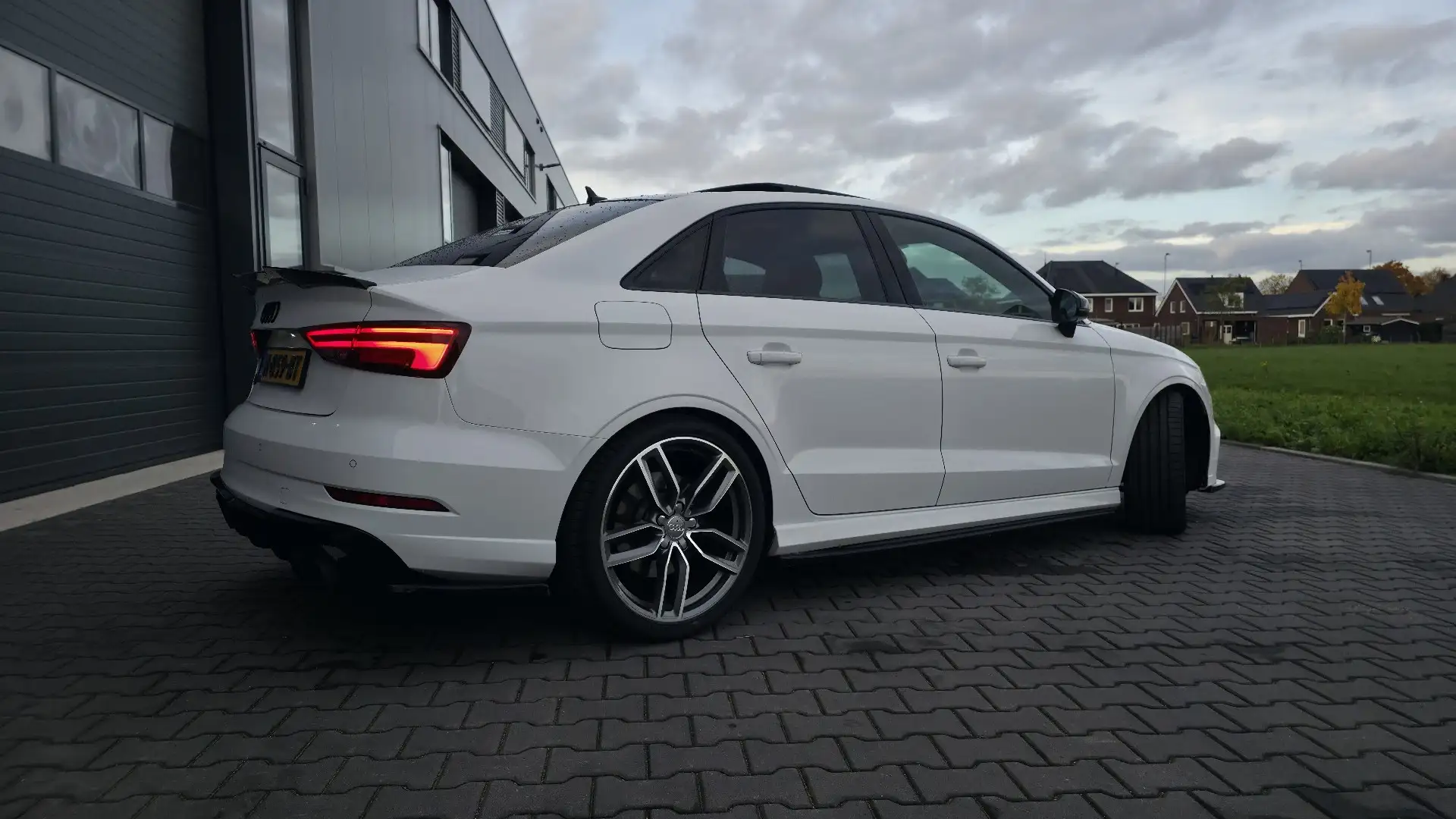 Audi S3 2.0 TFSI quattro Wit - 2
