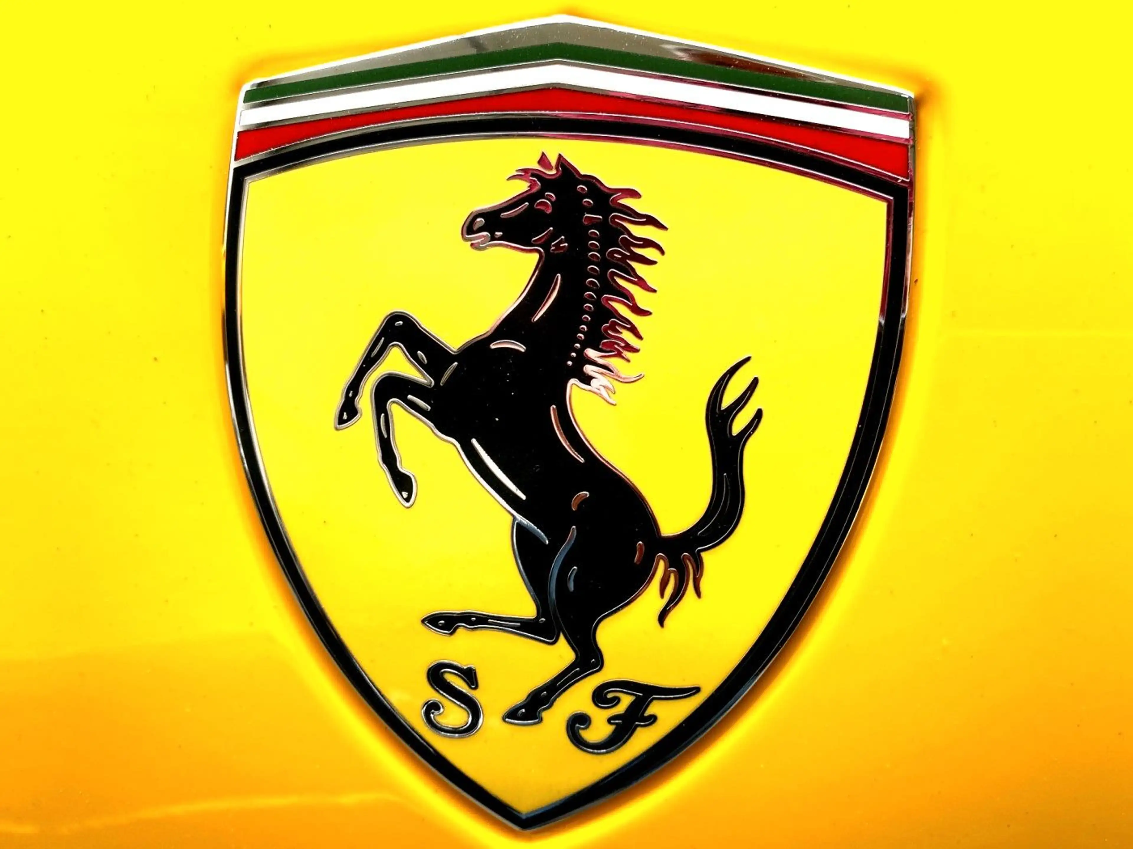 Ferrari F8 Spider Karbon Sitze R Kam Karbon LED Lenkrad — photo 10