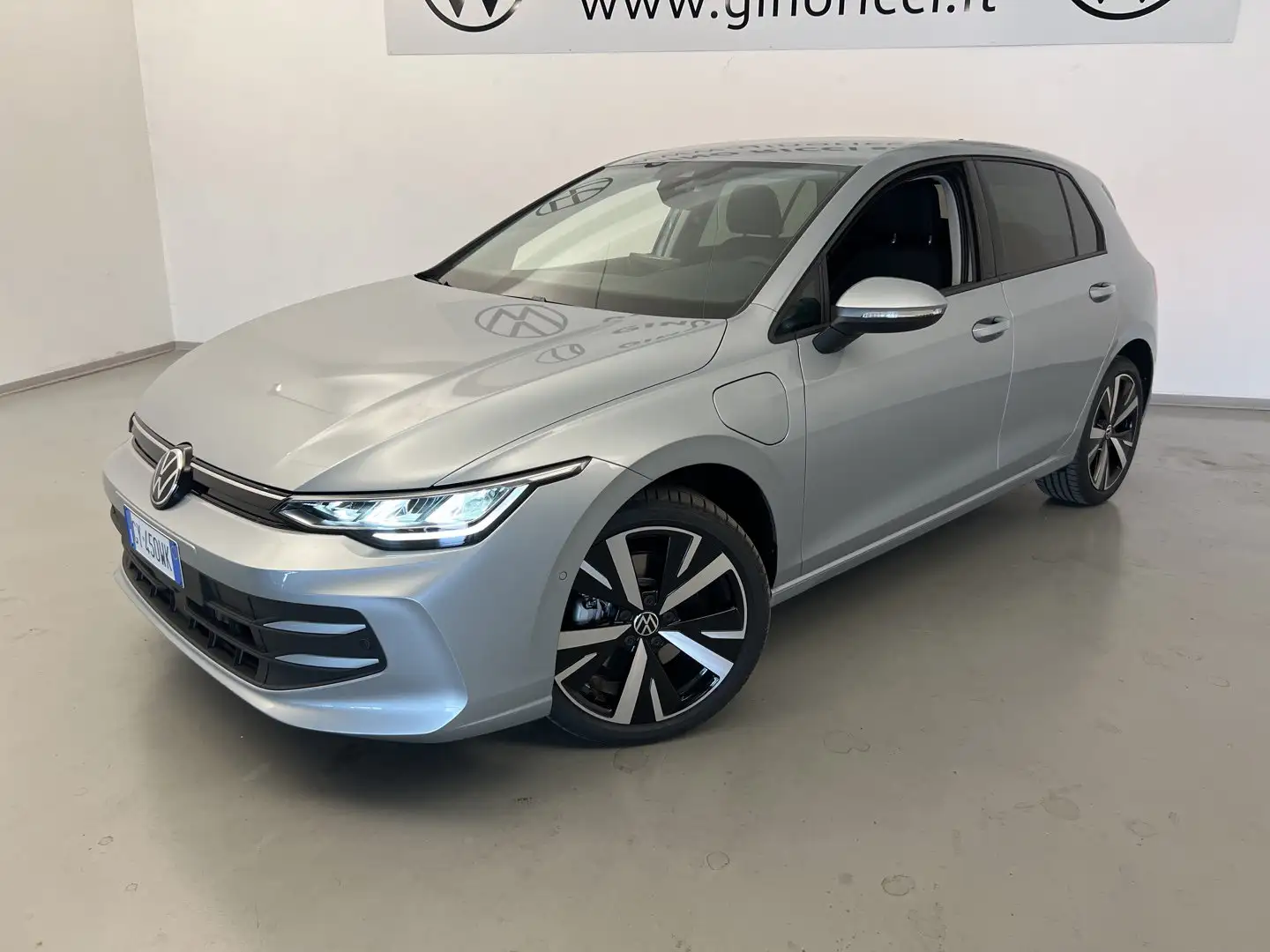 Volkswagen Golf 1.5 TSI eHybrid DSG Edition Plus Argento - 2