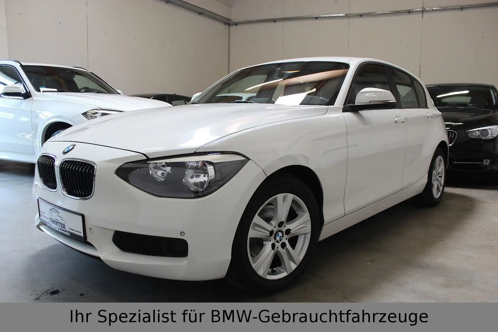 BMW 116 i Lim. 5-trg. Automatik*Navi*TÜV Neu*wenig Km Weiß - 1