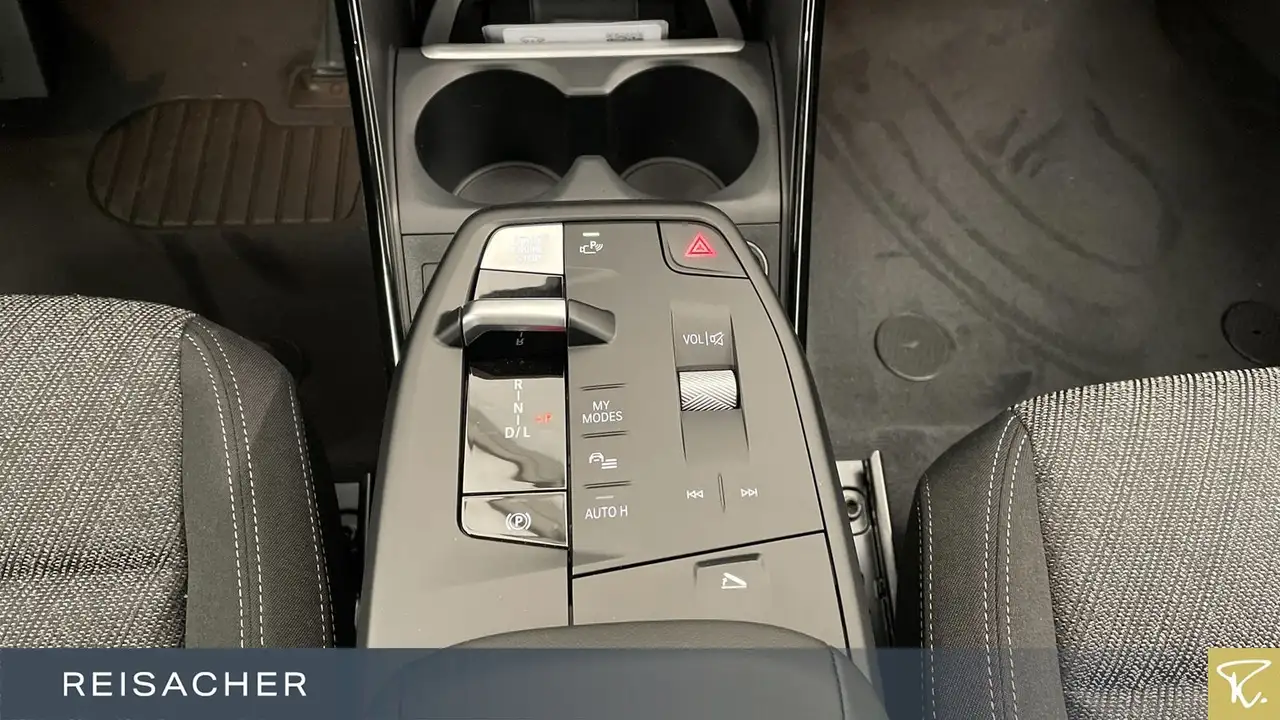 BMW X1 sDrive18i A AHK,Autom 10