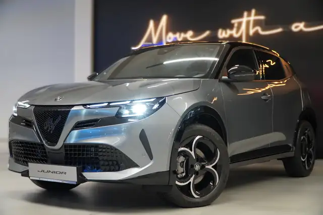 Alfa Romeo Junior Junior Ibrida Hybrid 145 Q4