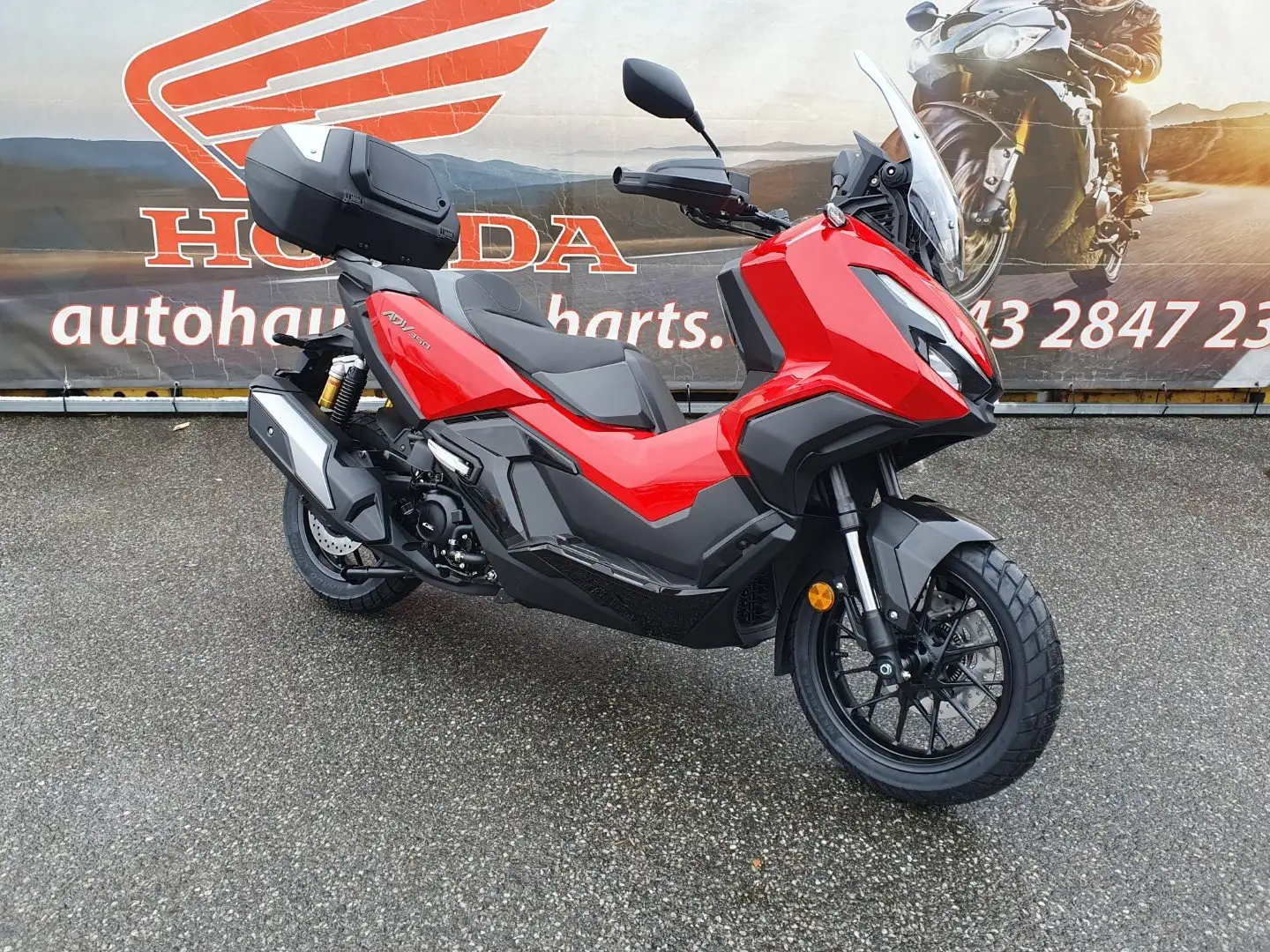 Honda ADV 350 Roşu - 1