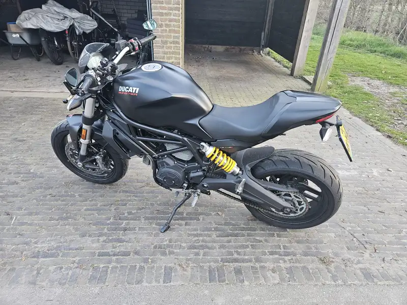 Ducati Monster 797 - foto 8