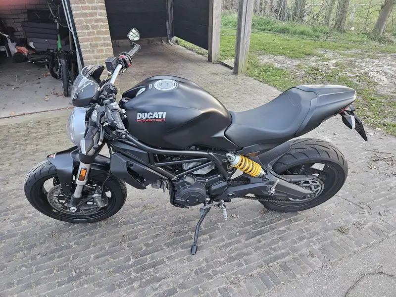 Ducati Monster 797 - foto 2
