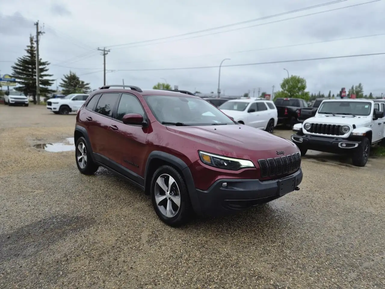Jeep Cherokee снимка Jeep Cherokee