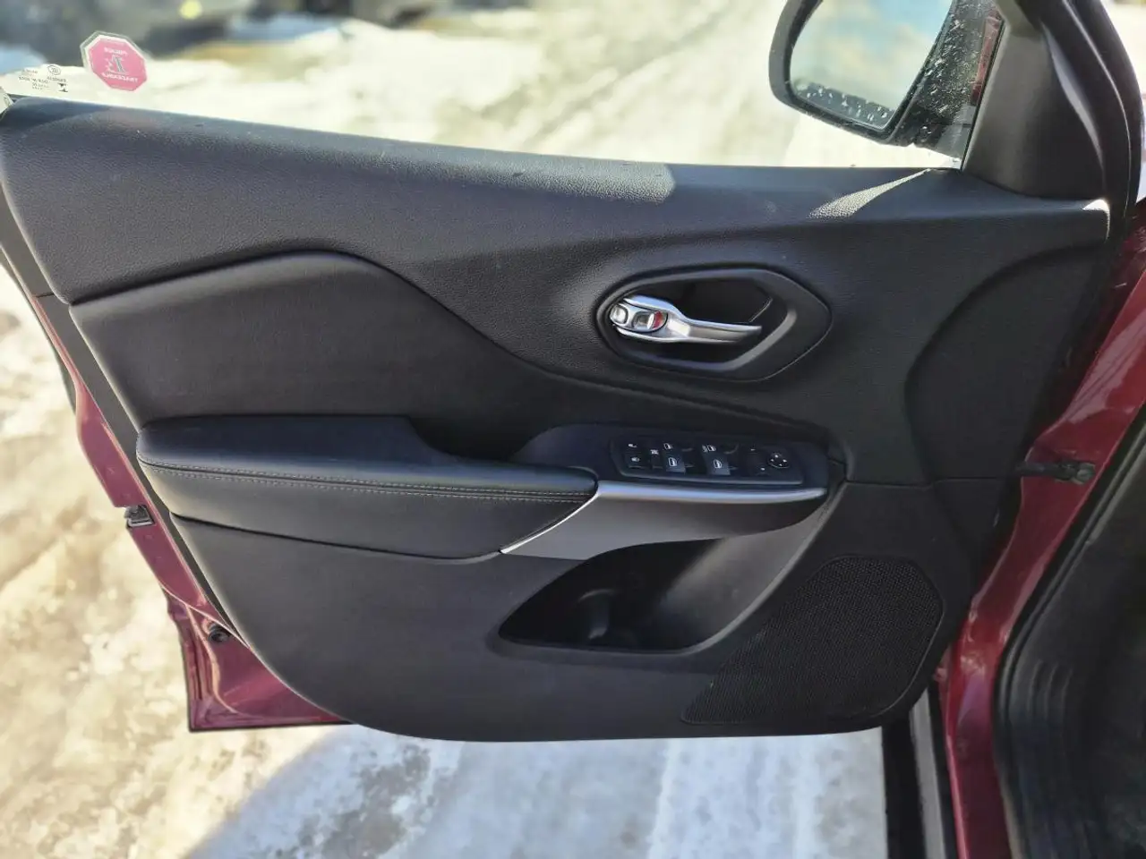 Jeep Cherokee снимка Jeep Cherokee