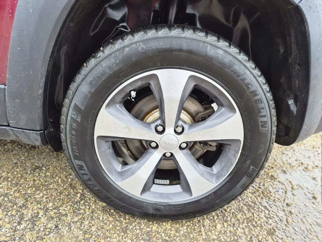 Jeep Cherokee снимка Jeep Cherokee