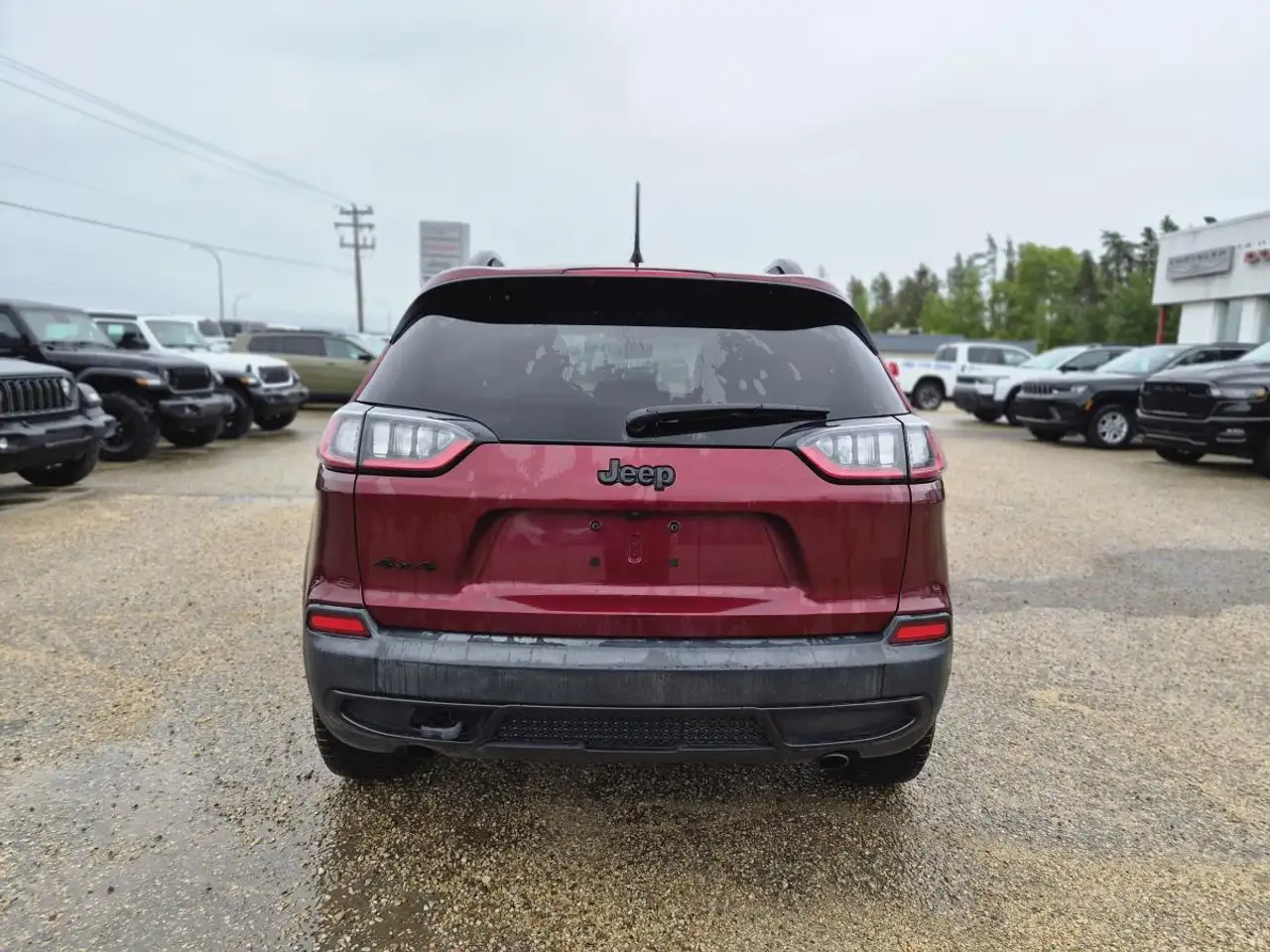 Jeep Cherokee снимка Jeep Cherokee