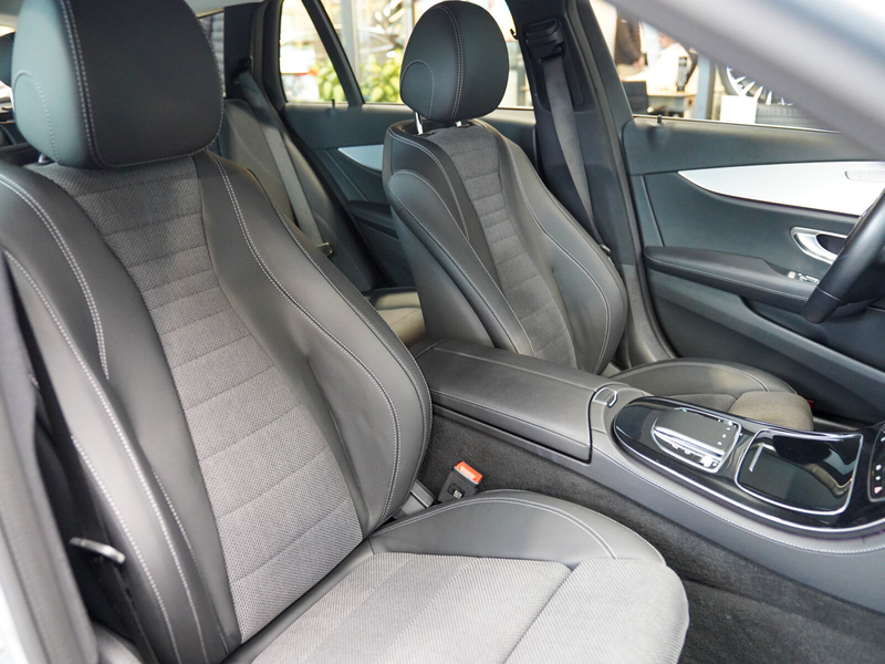 Mercedes-Benz E 220 E 220 d T AVANTGARDE CarPlay Kamera Spur Totwink — photo 8