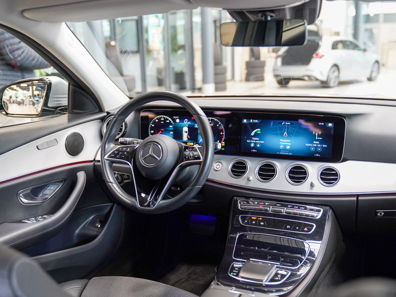 Mercedes-Benz E 220 E 220 d T AVANTGARDE CarPlay Kamera Spur Totwink — photo 10