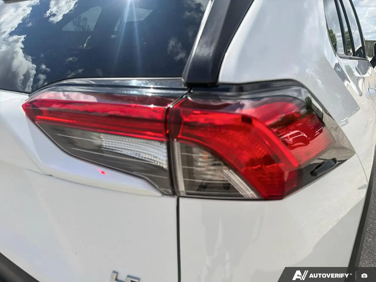 Toyota RAV 4 снимка Toyota RAV 4