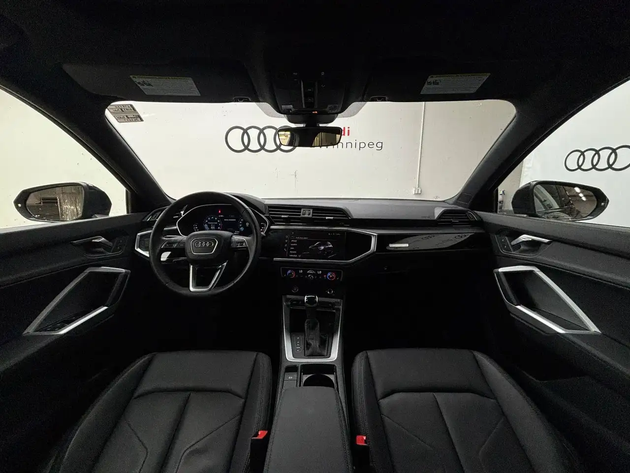 Audi Q3 снимка Audi Q3