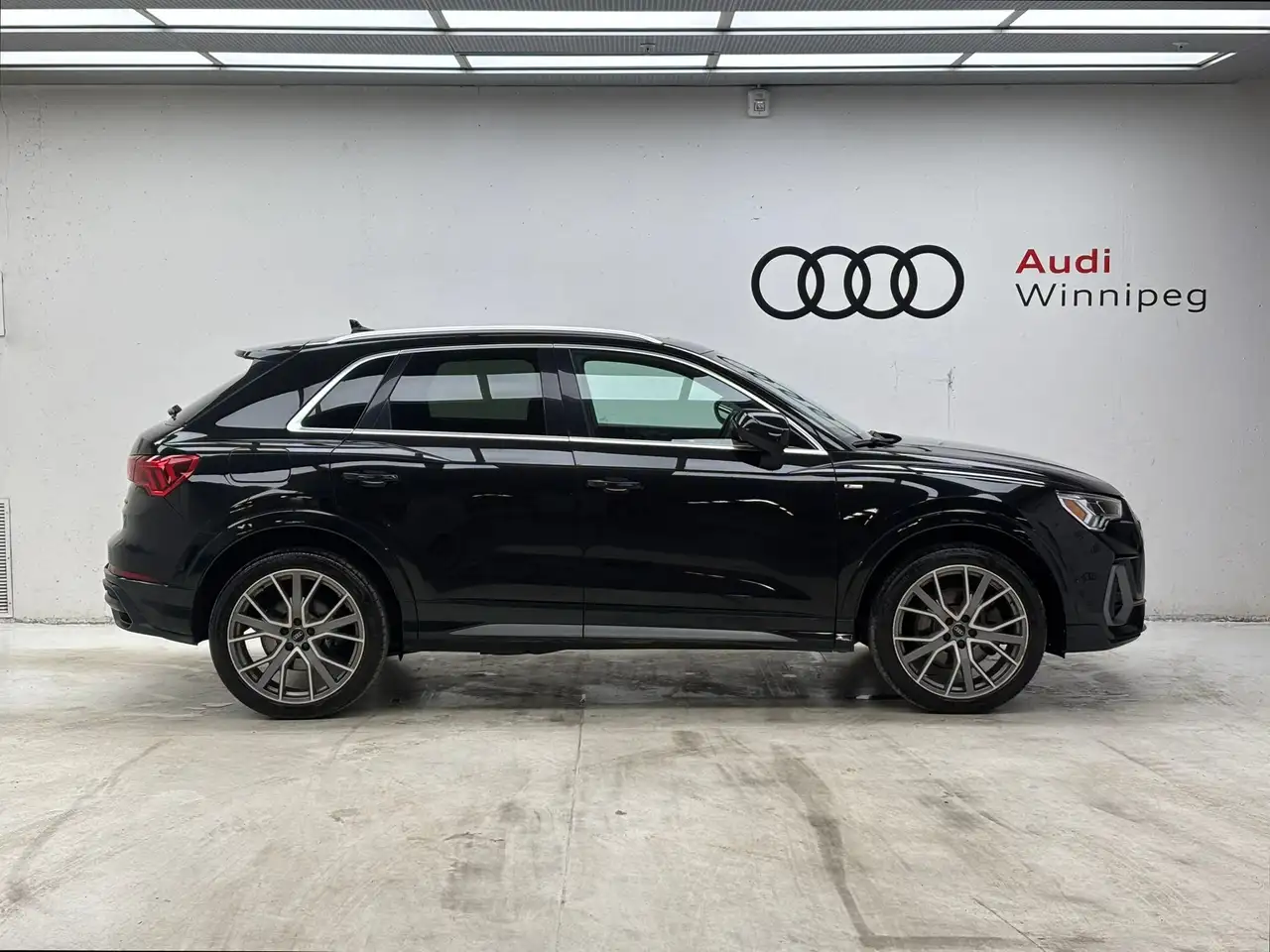 Audi Q3 снимка Audi Q3
