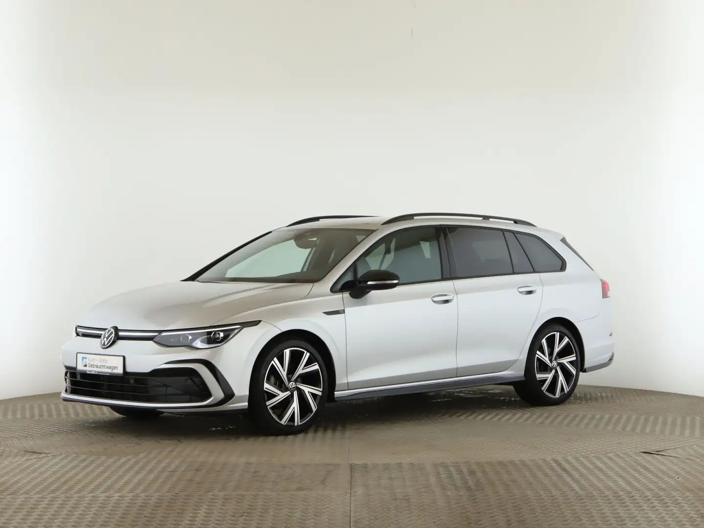 Volkswagen Golf Variant Golf VIII Variant 1.5 eTSI R-Line *AHK*LED*H+K*S Silber - 2