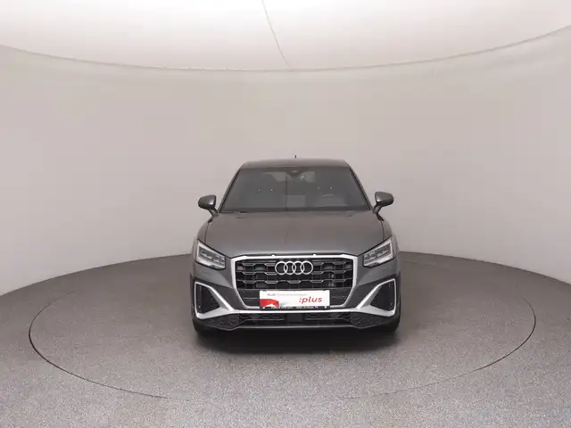 Audi Q2 view 3