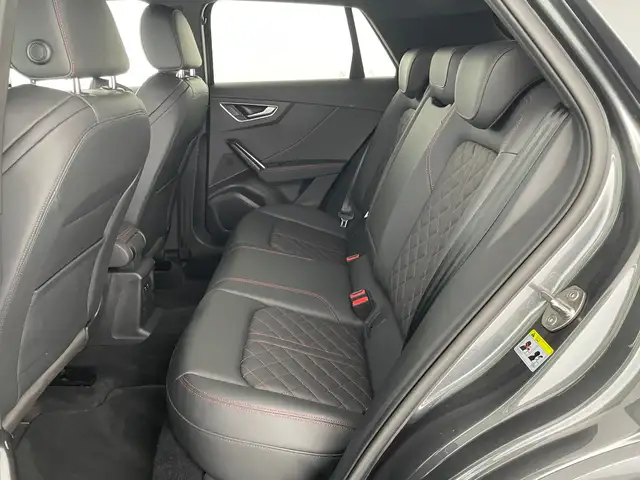 Audi Q2 view 11