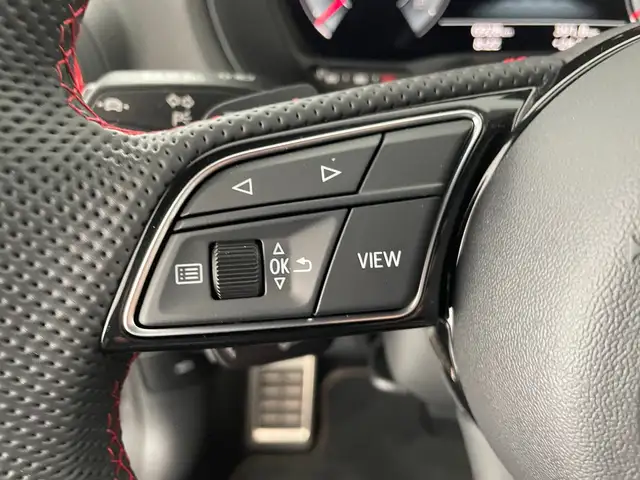 Audi Q2 view 14