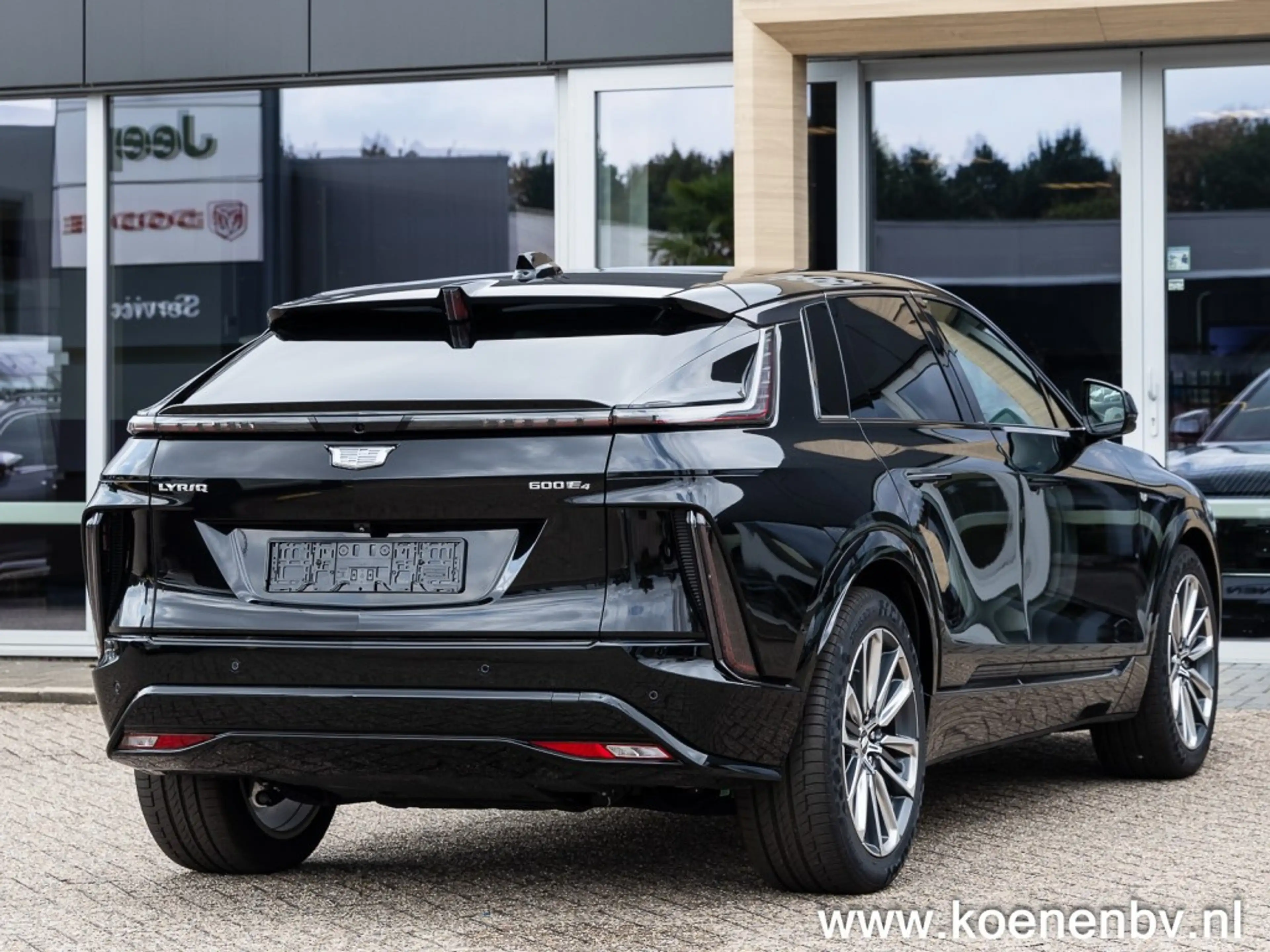 Cadillac Lyriq Sport Level 3 600 E4 AWD 528PK EV/ 530 KM WLTP Act — photo 8